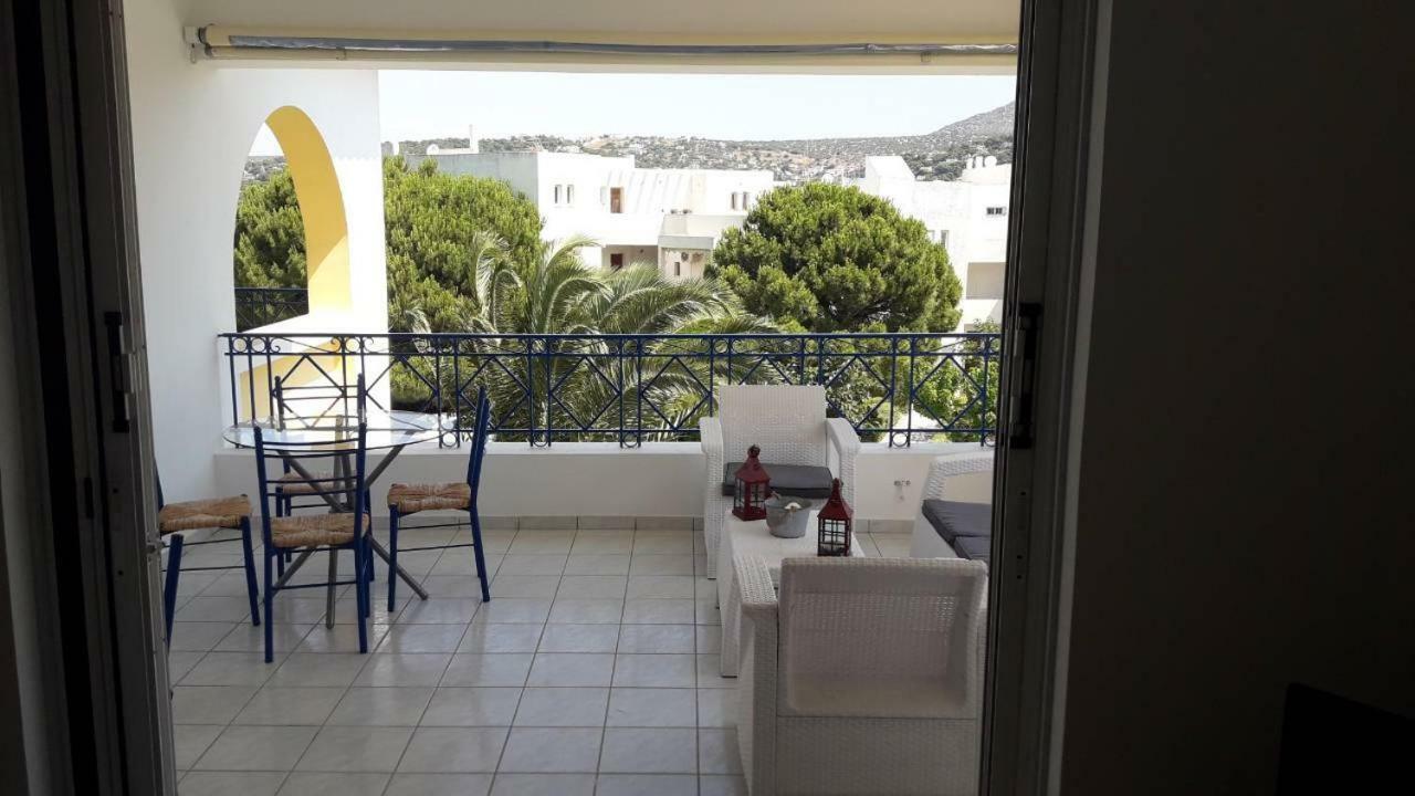 The Swan And The Gull, Porto Rafti Yacht Harbor Apartment Экстерьер фото
